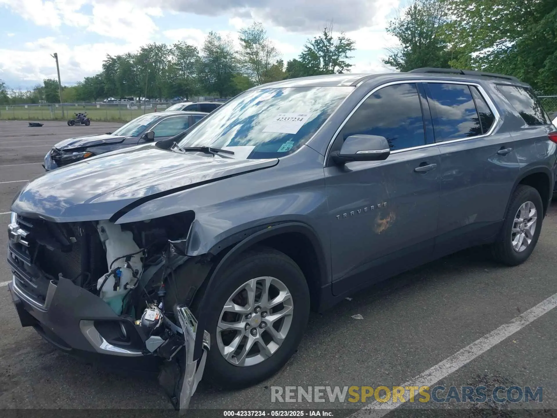 17 Photograph of a damaged car 1GNEVGKW1MJ146559 CHEVROLET TRAVERSE 2021