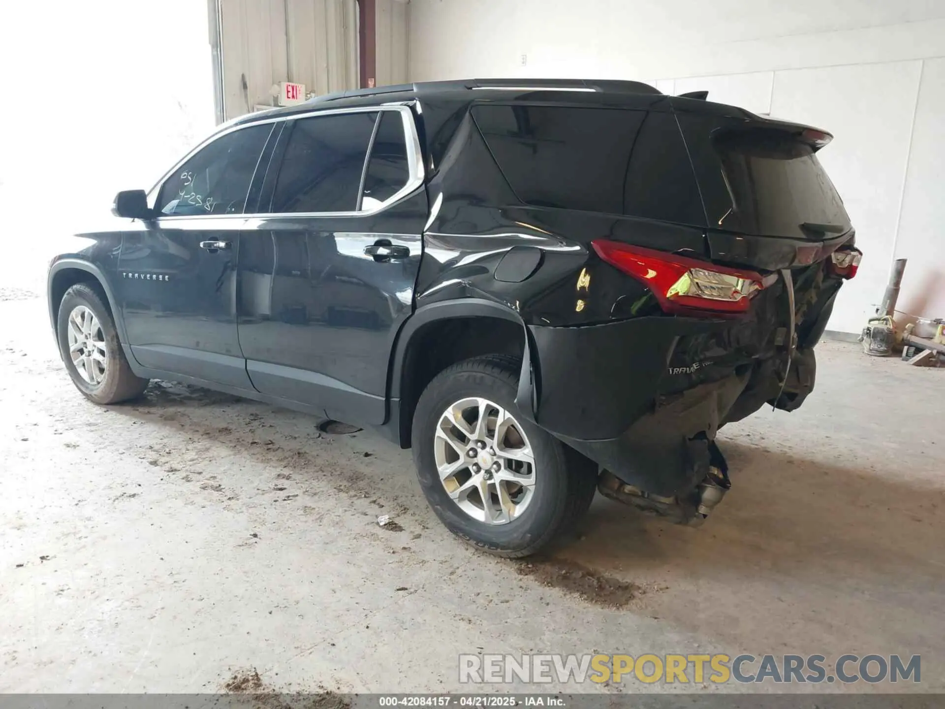 3 Photograph of a damaged car 1GNEVGKW1MJ153396 CHEVROLET TRAVERSE 2021