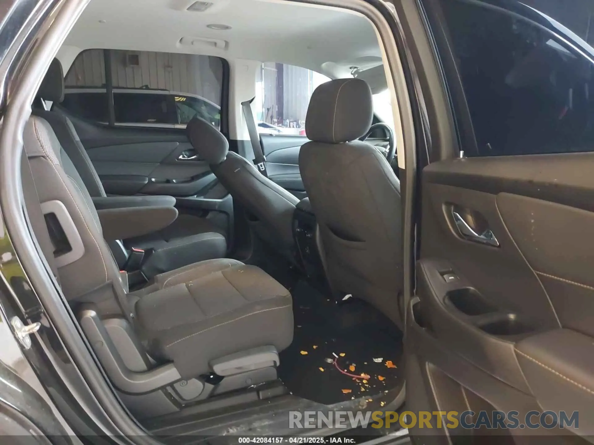 8 Photograph of a damaged car 1GNEVGKW1MJ153396 CHEVROLET TRAVERSE 2021