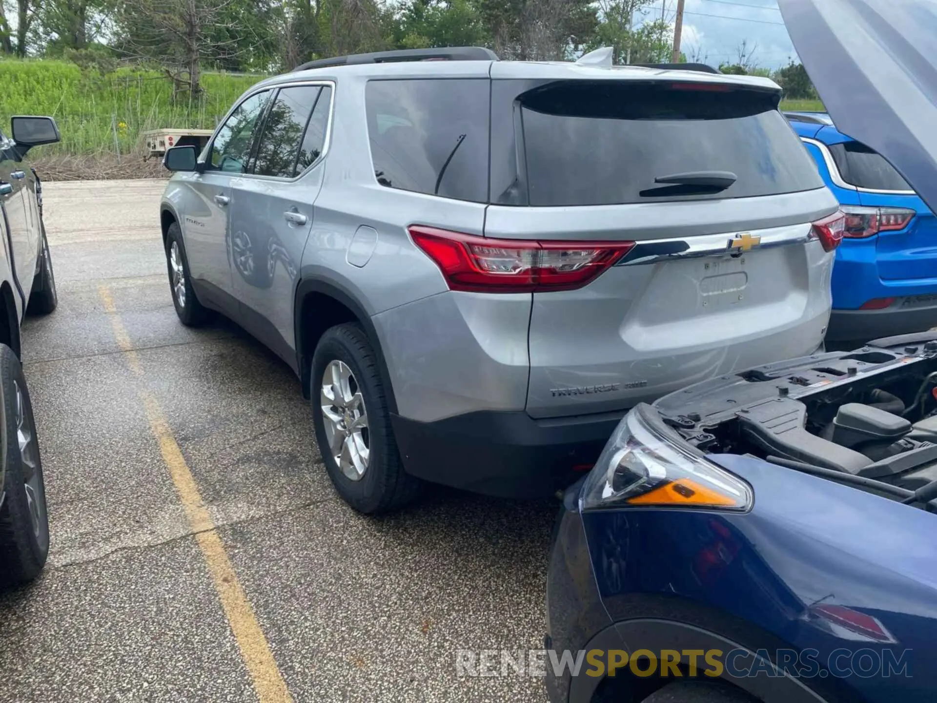 14 Photograph of a damaged car 1GNEVGKW1MJ167895 CHEVROLET TRAVERSE 2021