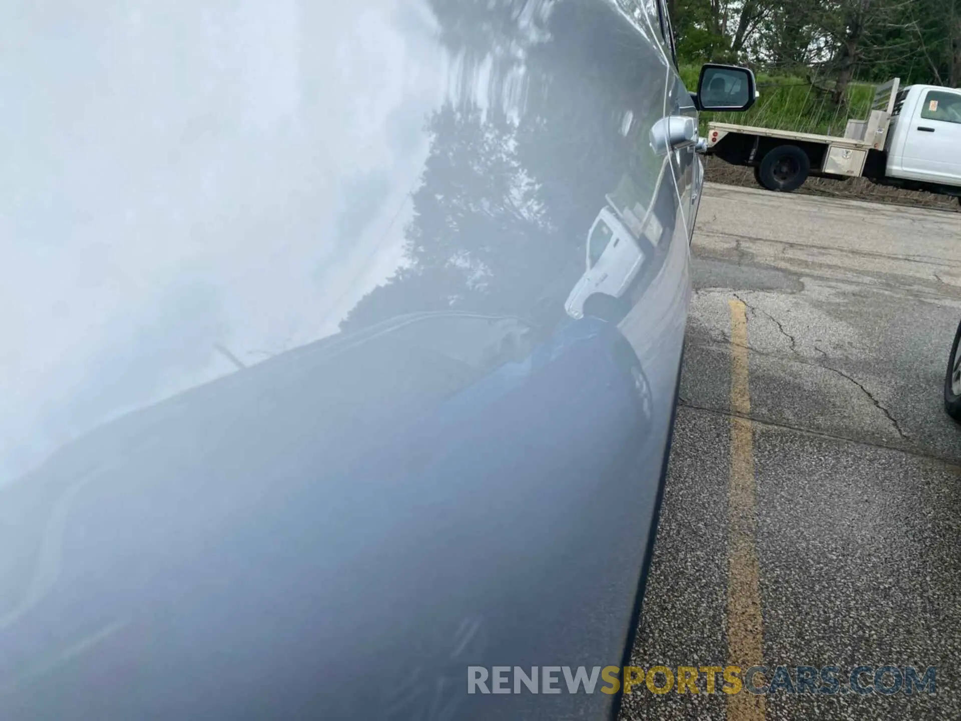 4 Photograph of a damaged car 1GNEVGKW1MJ167895 CHEVROLET TRAVERSE 2021