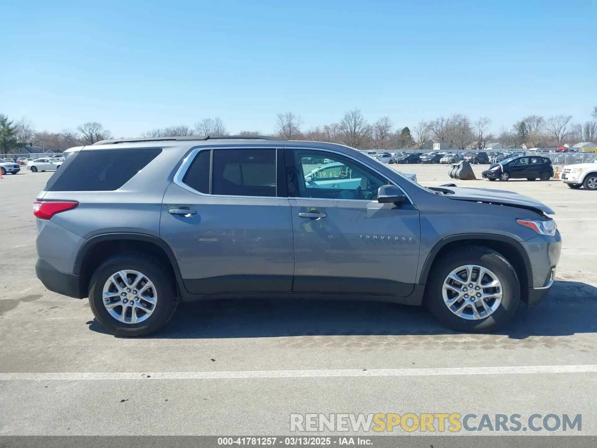 14 Photograph of a damaged car 1GNEVGKW1MJ197818 CHEVROLET TRAVERSE 2021
