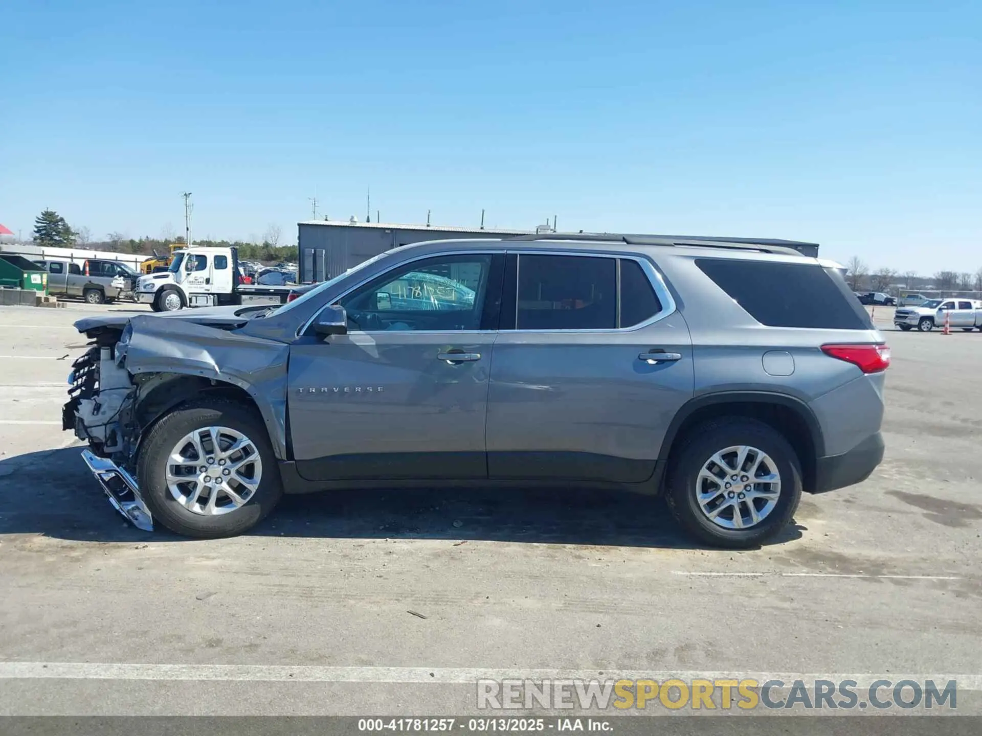 15 Photograph of a damaged car 1GNEVGKW1MJ197818 CHEVROLET TRAVERSE 2021