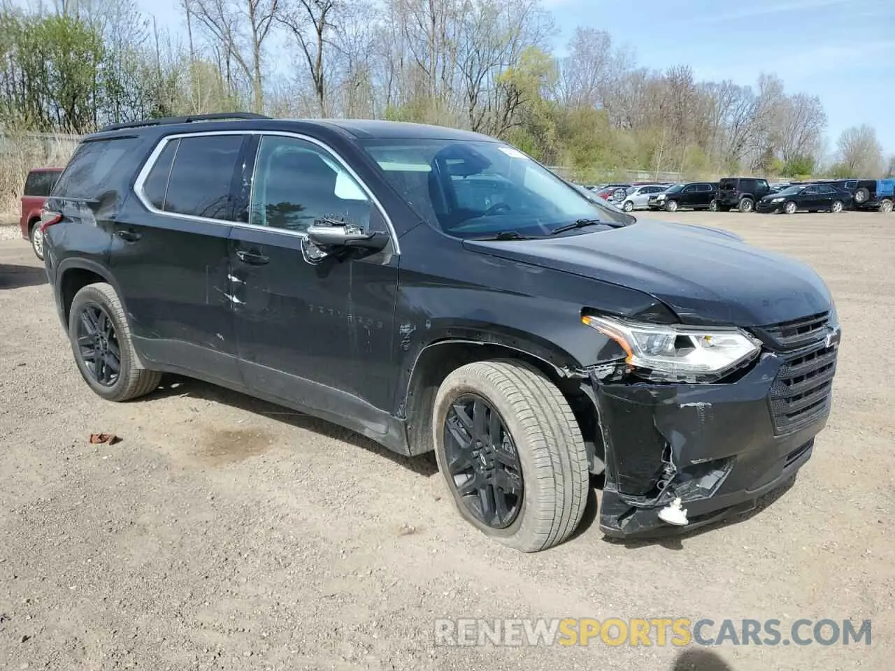4 Photograph of a damaged car 1GNEVGKW1MJ236861 CHEVROLET TRAVERSE 2021