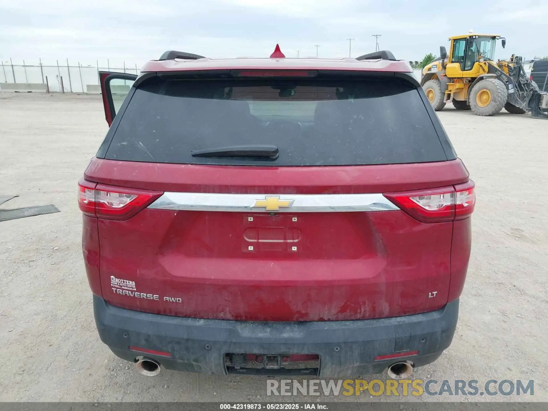 12 Photograph of a damaged car 1GNEVGKW2MJ110055 CHEVROLET TRAVERSE 2021