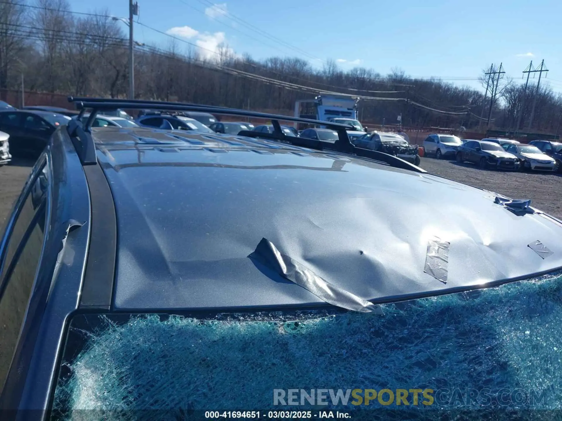 19 Photograph of a damaged car 1GNEVGKW2MJ146411 CHEVROLET TRAVERSE 2021