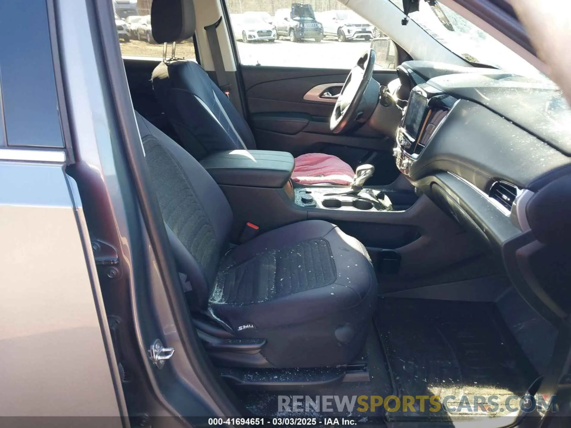 5 Photograph of a damaged car 1GNEVGKW2MJ146411 CHEVROLET TRAVERSE 2021