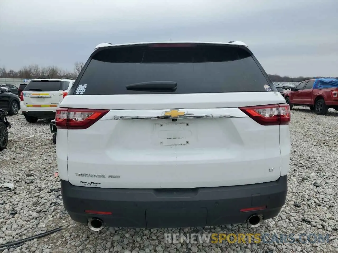 6 Photograph of a damaged car 1GNEVGKW3MJ135420 CHEVROLET TRAVERSE 2021