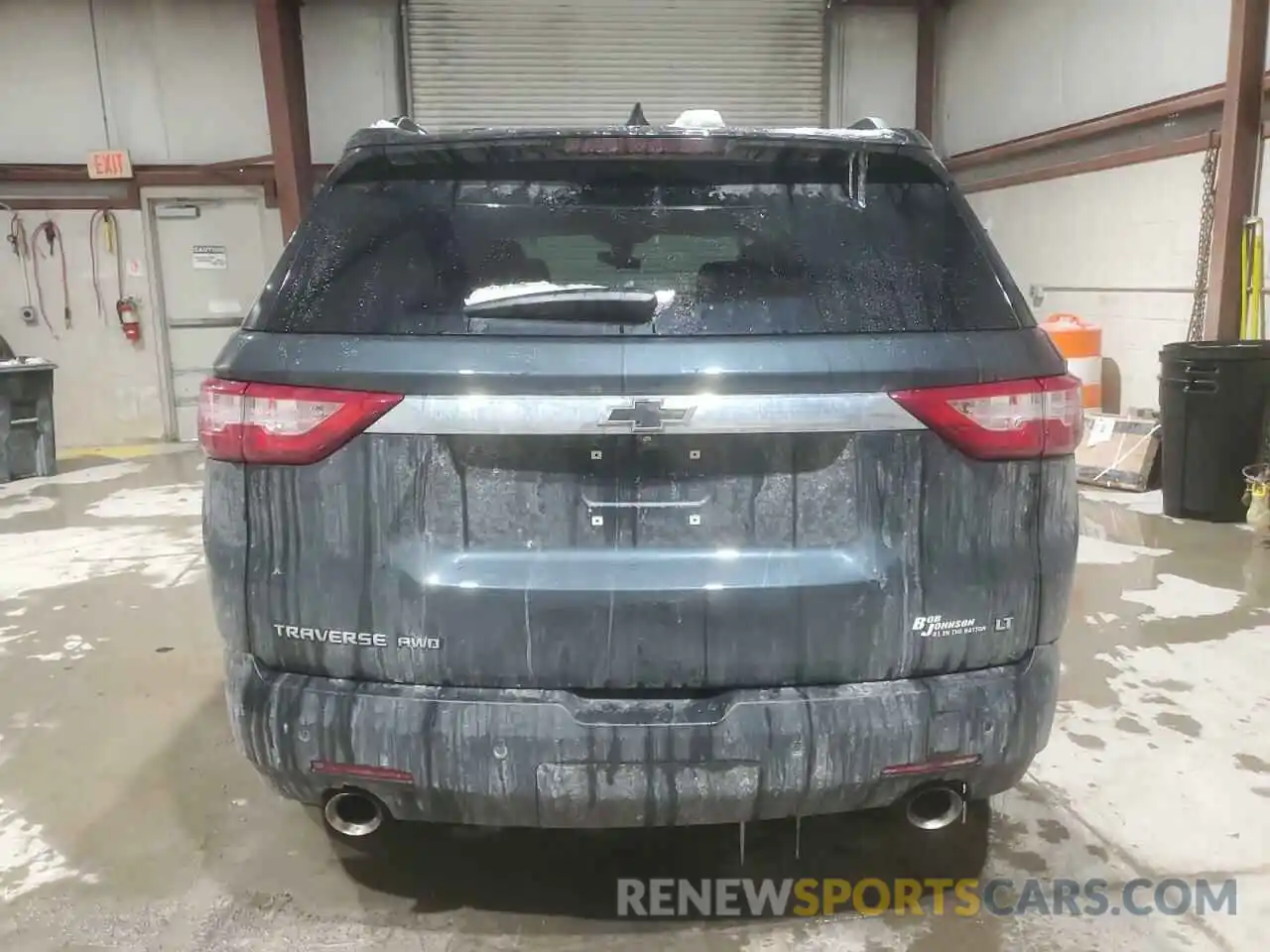 6 Photograph of a damaged car 1GNEVGKW3MJ135904 CHEVROLET TRAVERSE 2021