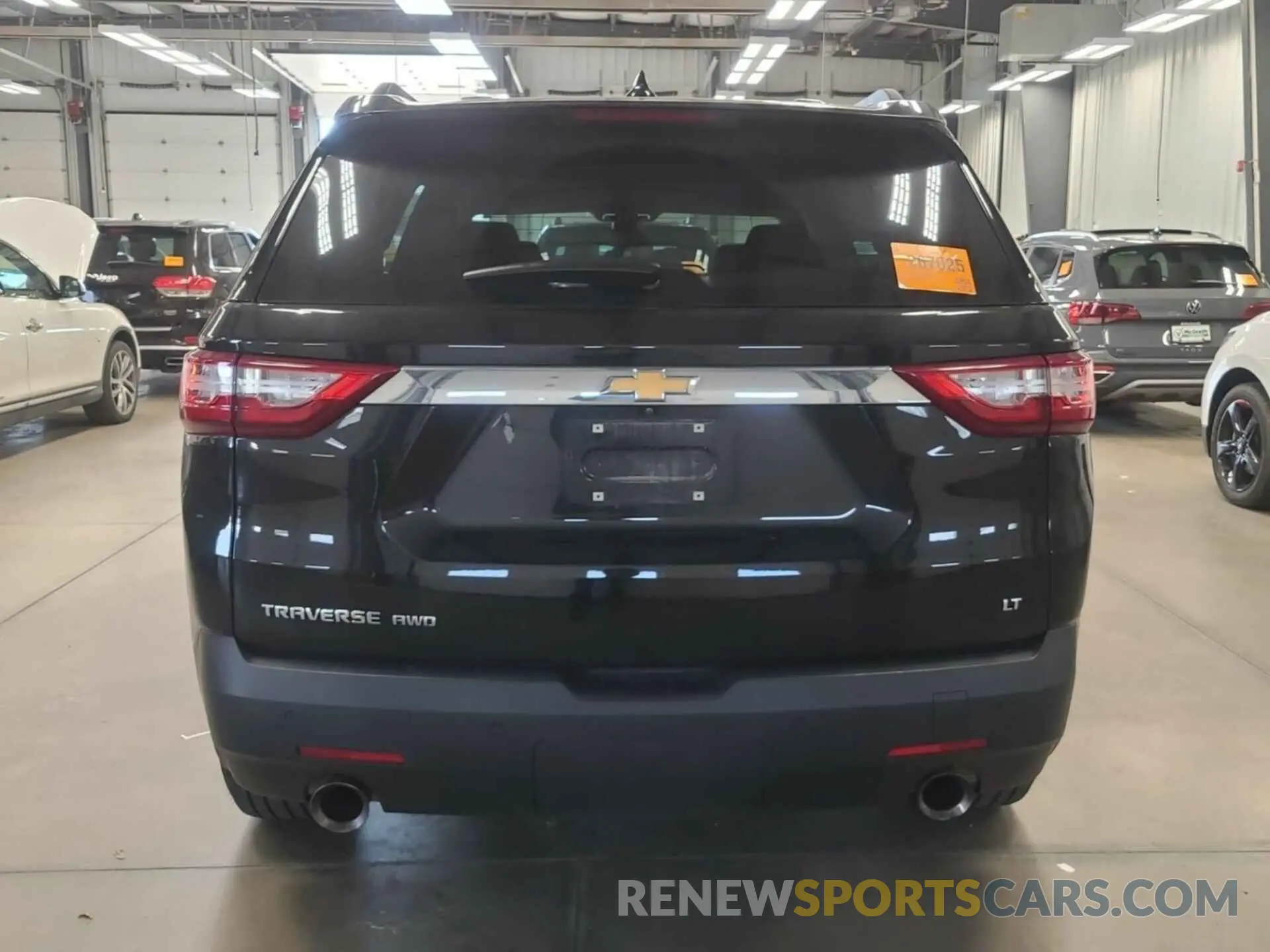 12 Photograph of a damaged car 1GNEVGKW5MJ188717 CHEVROLET TRAVERSE 2021