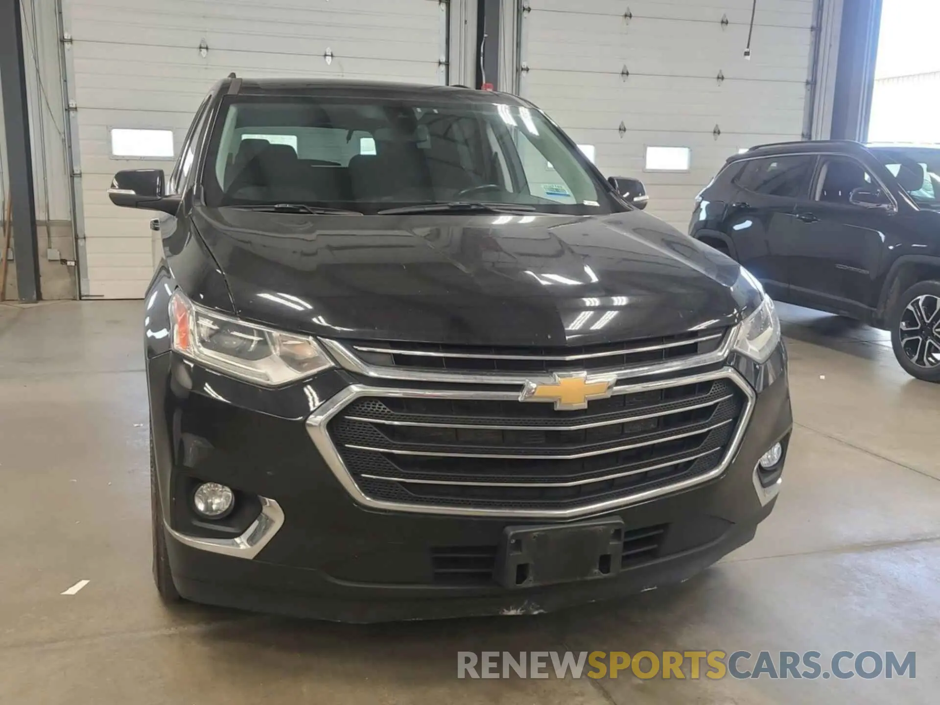 6 Photograph of a damaged car 1GNEVGKW5MJ188717 CHEVROLET TRAVERSE 2021