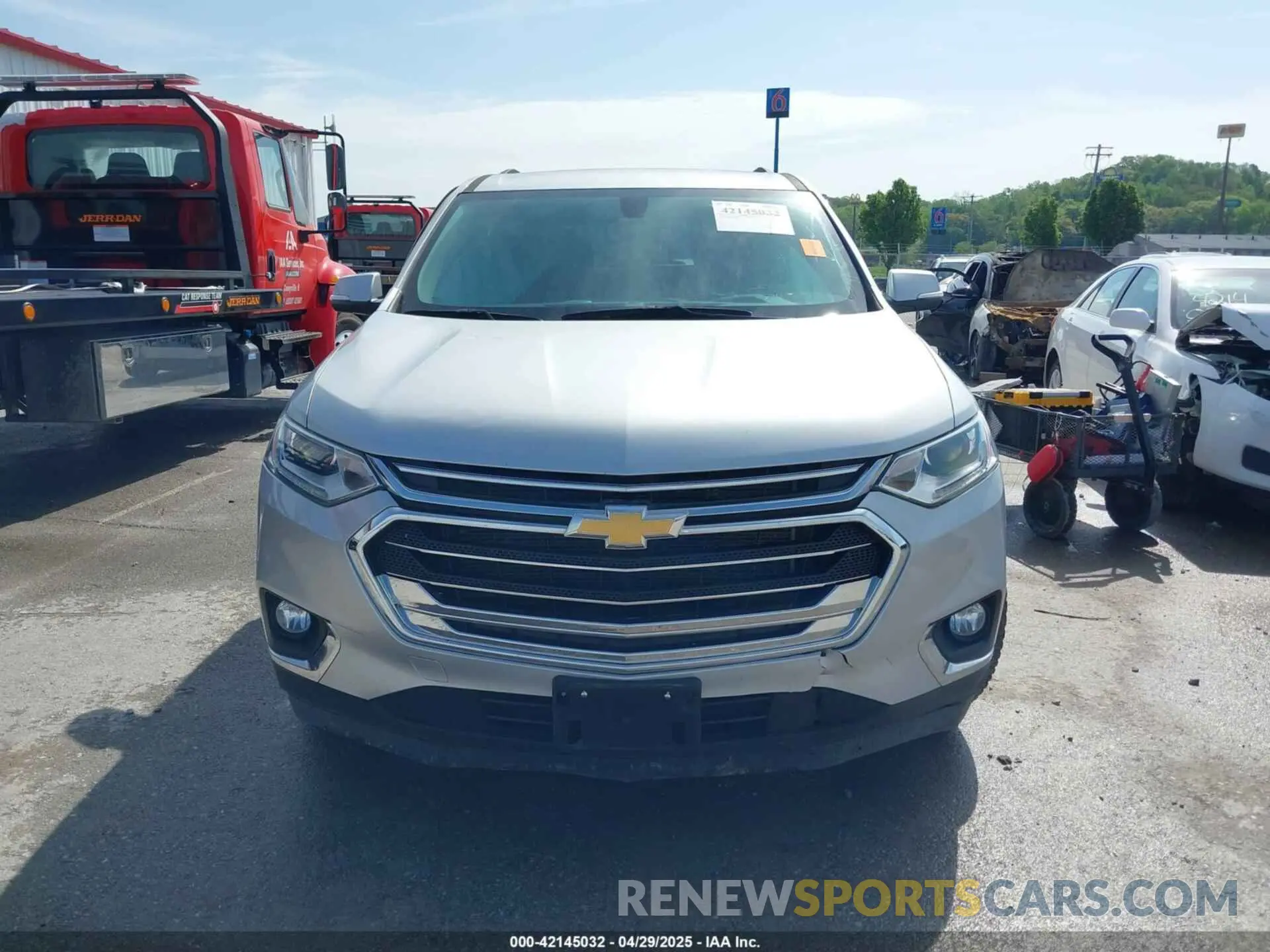 11 Photograph of a damaged car 1GNEVGKW6MJ162515 CHEVROLET TRAVERSE 2021