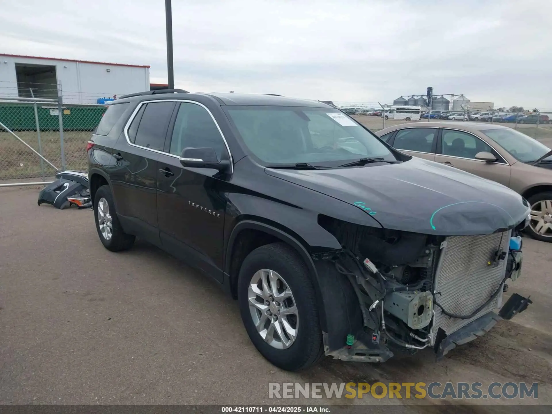 1 Photograph of a damaged car 1GNEVGKW6MJ202365 CHEVROLET TRAVERSE 2021