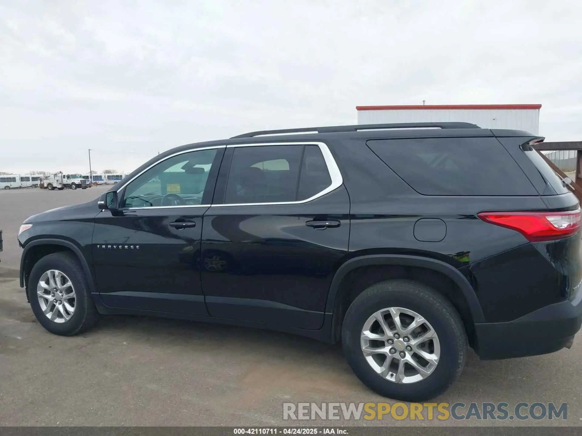 15 Photograph of a damaged car 1GNEVGKW6MJ202365 CHEVROLET TRAVERSE 2021