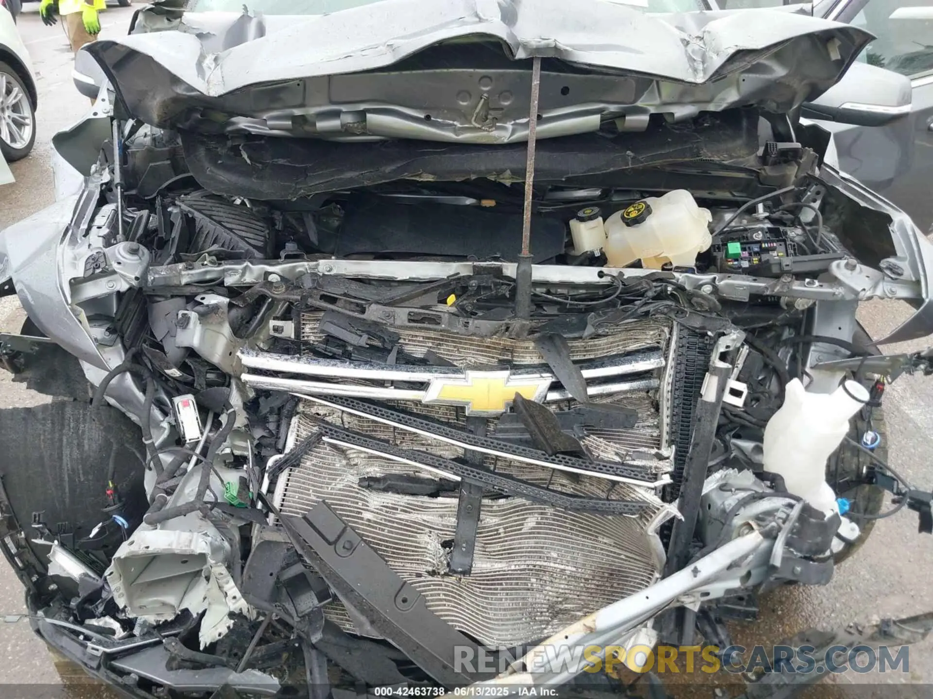 10 Photograph of a damaged car 1GNEVGKW7MJ181364 CHEVROLET TRAVERSE 2021