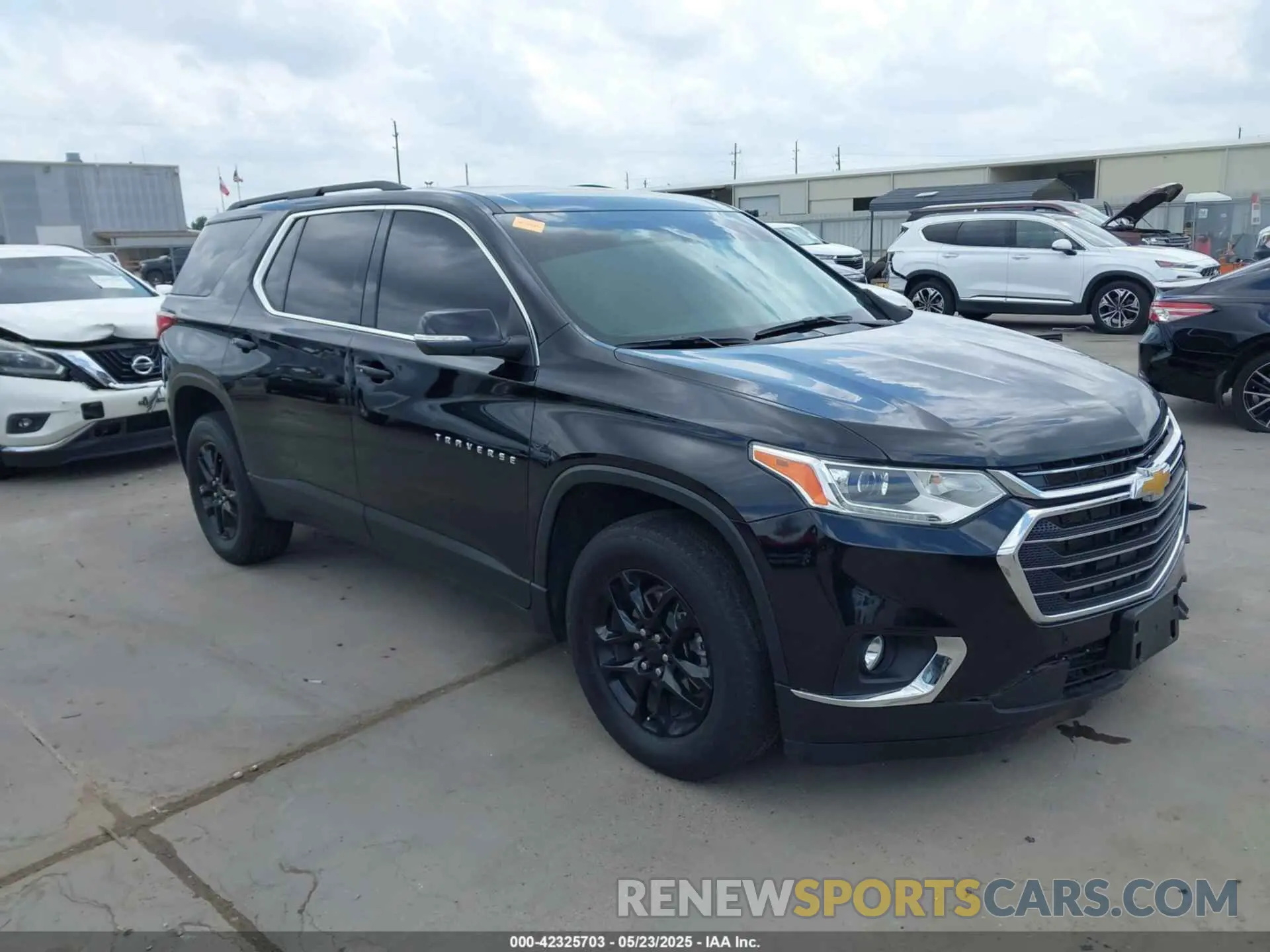 1 Photograph of a damaged car 1GNEVGKW7MJ257553 CHEVROLET TRAVERSE 2021