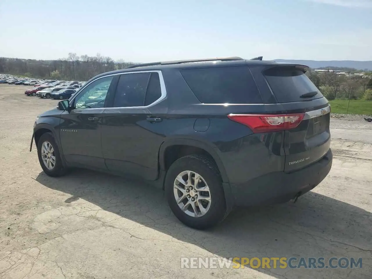 2 Photograph of a damaged car 1GNEVGKW8MJ141696 CHEVROLET TRAVERSE 2021