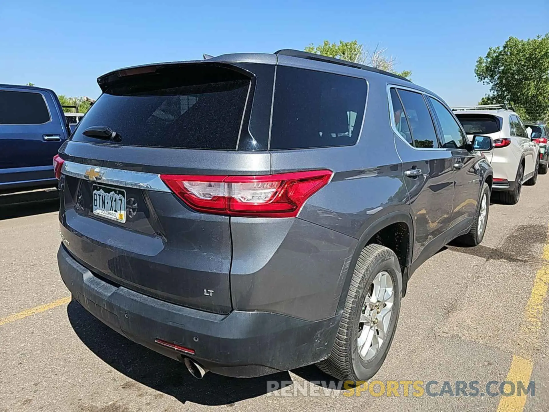 11 Photograph of a damaged car 1GNEVGKW8MJ185066 CHEVROLET TRAVERSE 2021