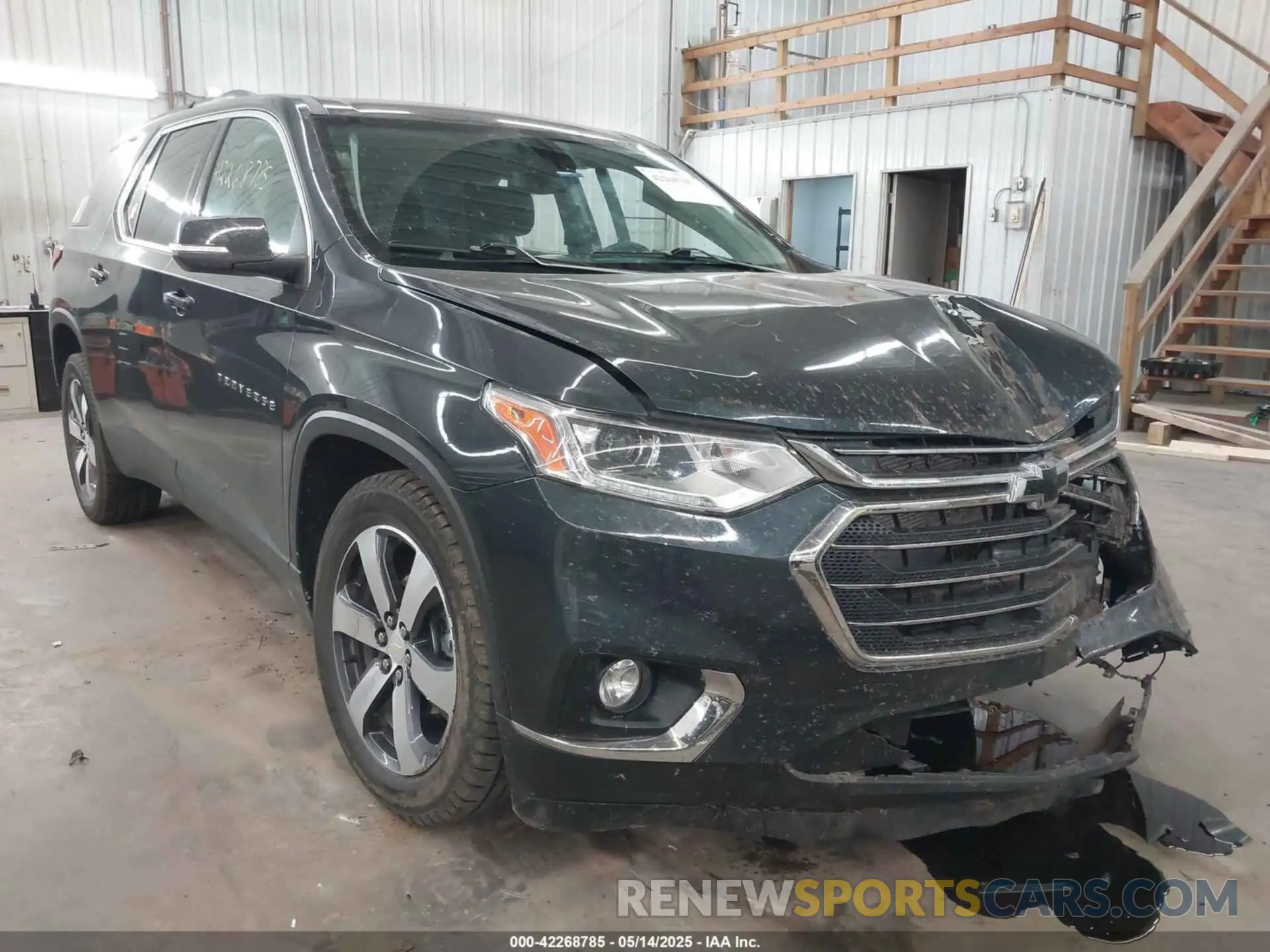 1 Photograph of a damaged car 1GNEVHKW1MJ124681 CHEVROLET TRAVERSE 2021