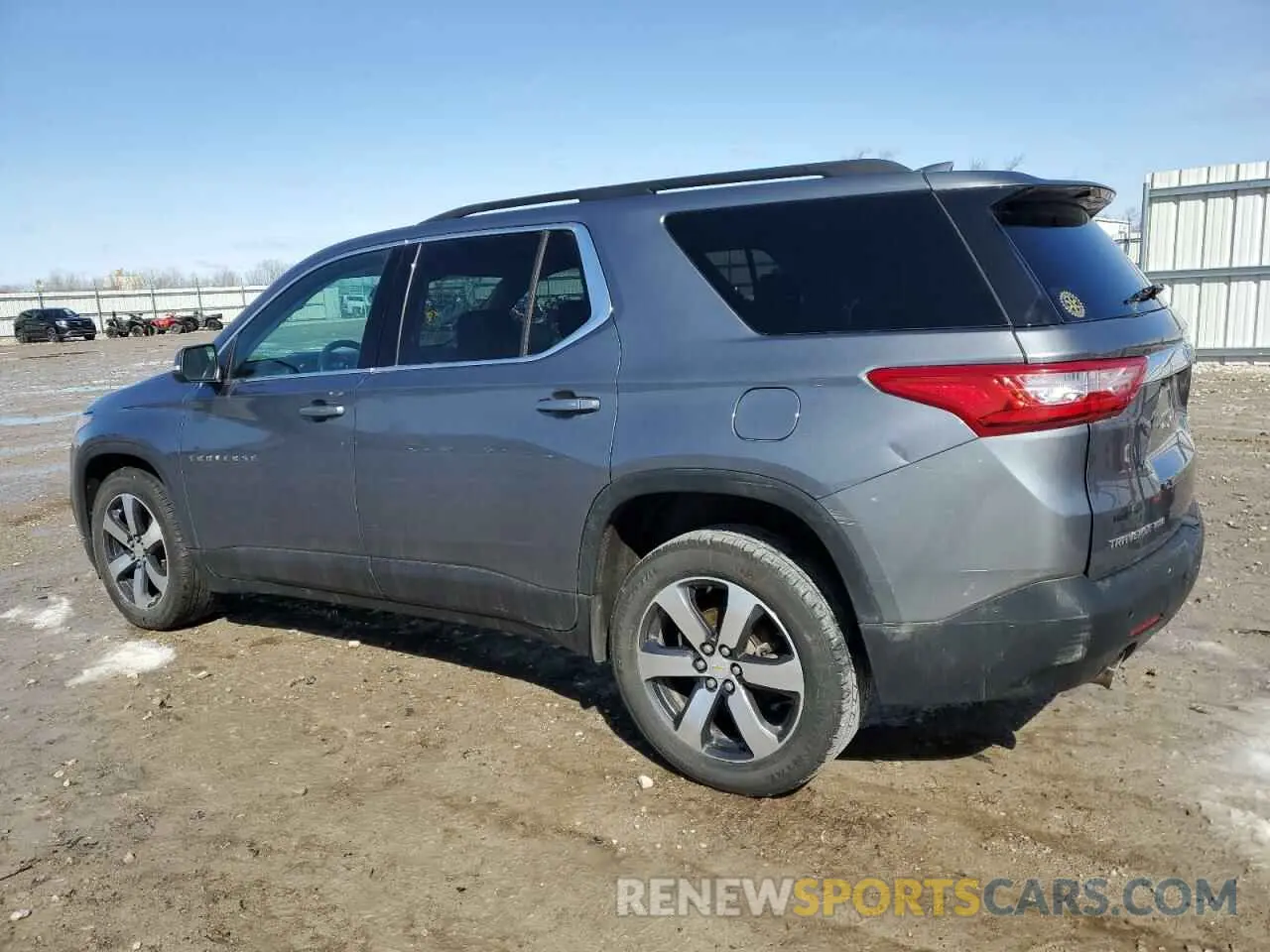 2 Photograph of a damaged car 1GNEVHKW1MJ175582 CHEVROLET TRAVERSE 2021