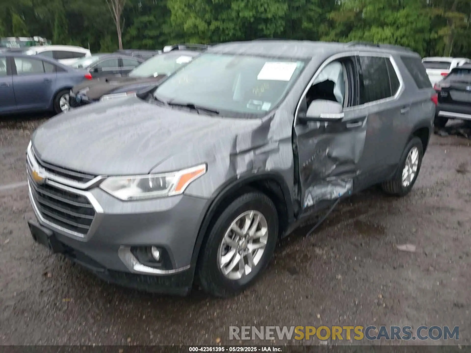 6 Photograph of a damaged car 1GNEVHKW2MJ118405 CHEVROLET TRAVERSE 2021