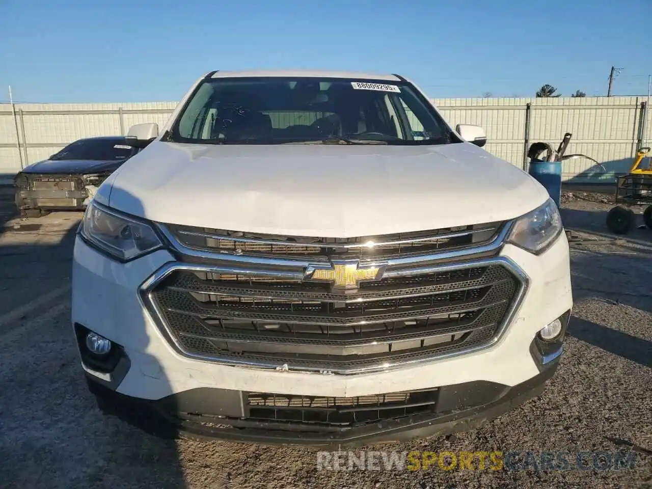 5 Photograph of a damaged car 1GNEVHKW2MJ251617 CHEVROLET TRAVERSE 2021