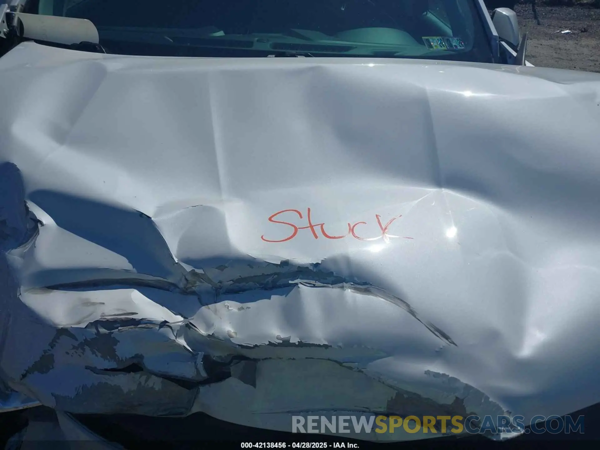 10 Photograph of a damaged car 1GNEVHKW3MJ151106 CHEVROLET TRAVERSE 2021