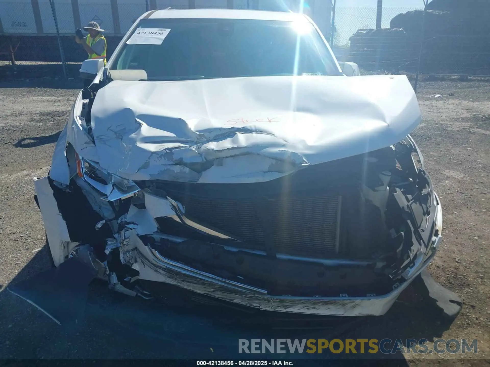 6 Photograph of a damaged car 1GNEVHKW3MJ151106 CHEVROLET TRAVERSE 2021
