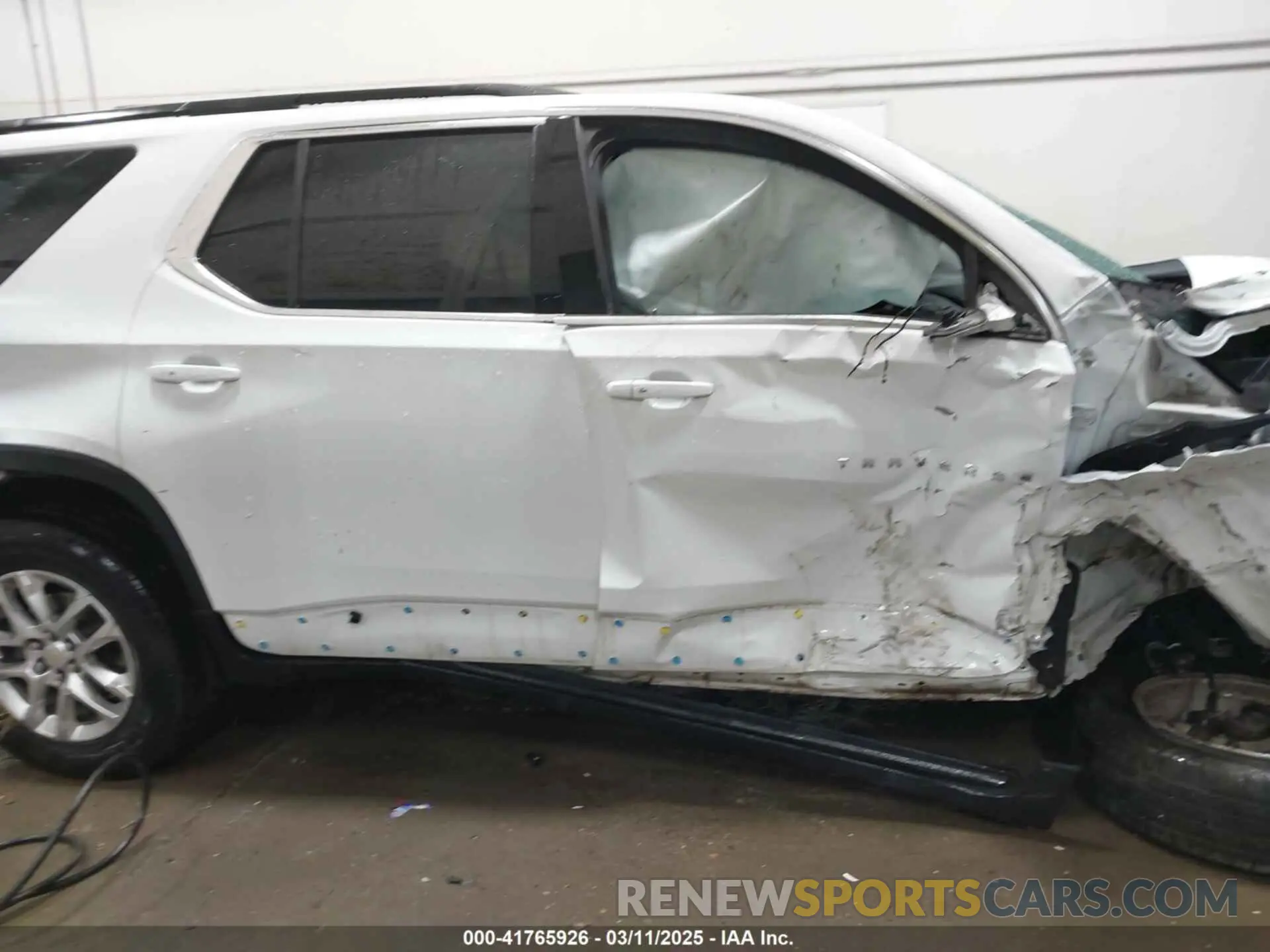 13 Photograph of a damaged car 1GNEVHKW3MJ220313 CHEVROLET TRAVERSE 2021