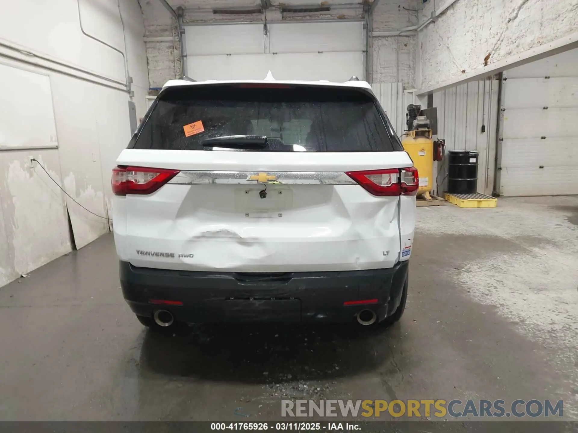 16 Photograph of a damaged car 1GNEVHKW3MJ220313 CHEVROLET TRAVERSE 2021