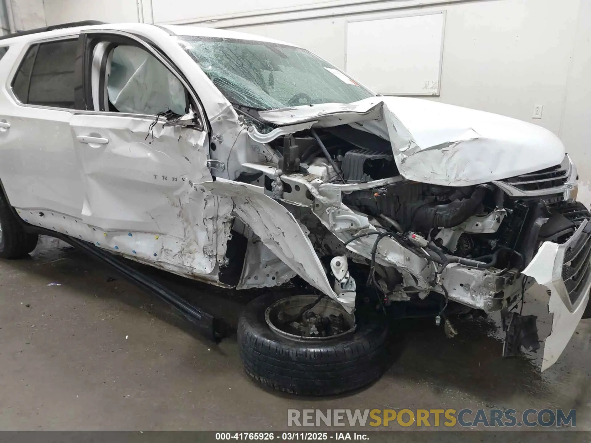 6 Photograph of a damaged car 1GNEVHKW3MJ220313 CHEVROLET TRAVERSE 2021