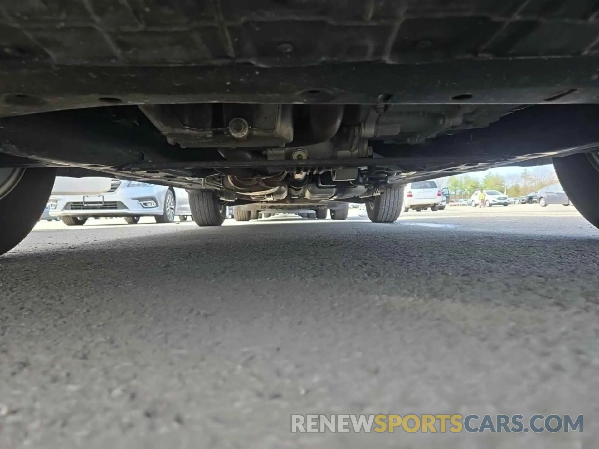 12 Photograph of a damaged car 1GNEVHKW4MJ185278 CHEVROLET TRAVERSE 2021