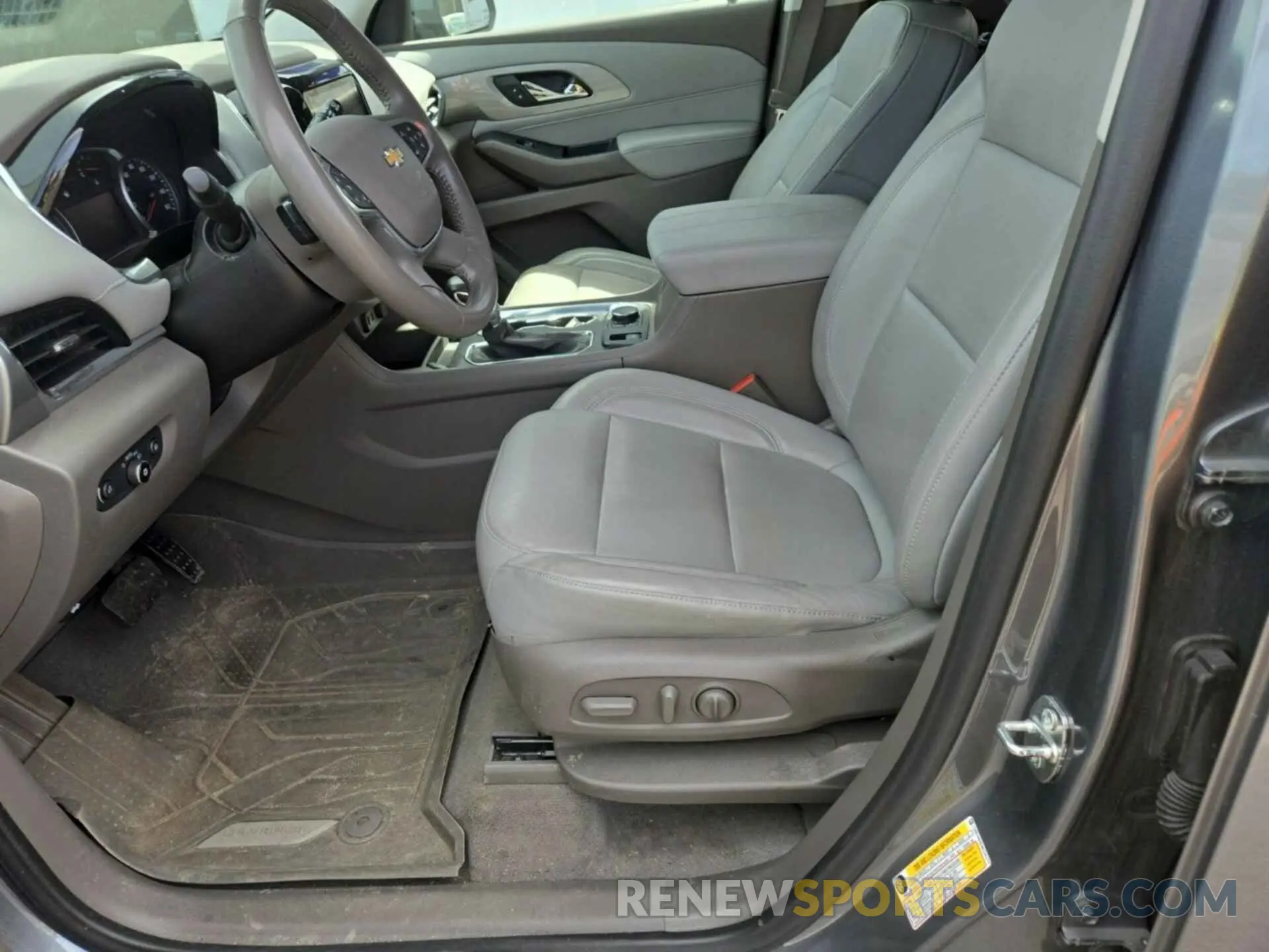 21 Photograph of a damaged car 1GNEVHKW4MJ185278 CHEVROLET TRAVERSE 2021