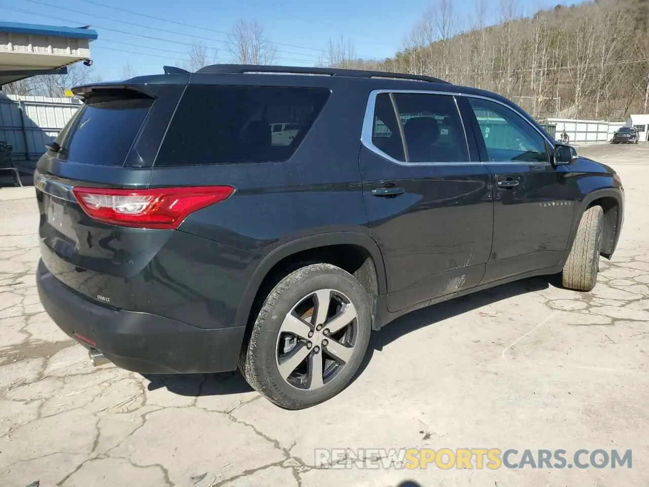 3 Photograph of a damaged car 1GNEVHKW5MJ157974 CHEVROLET TRAVERSE 2021