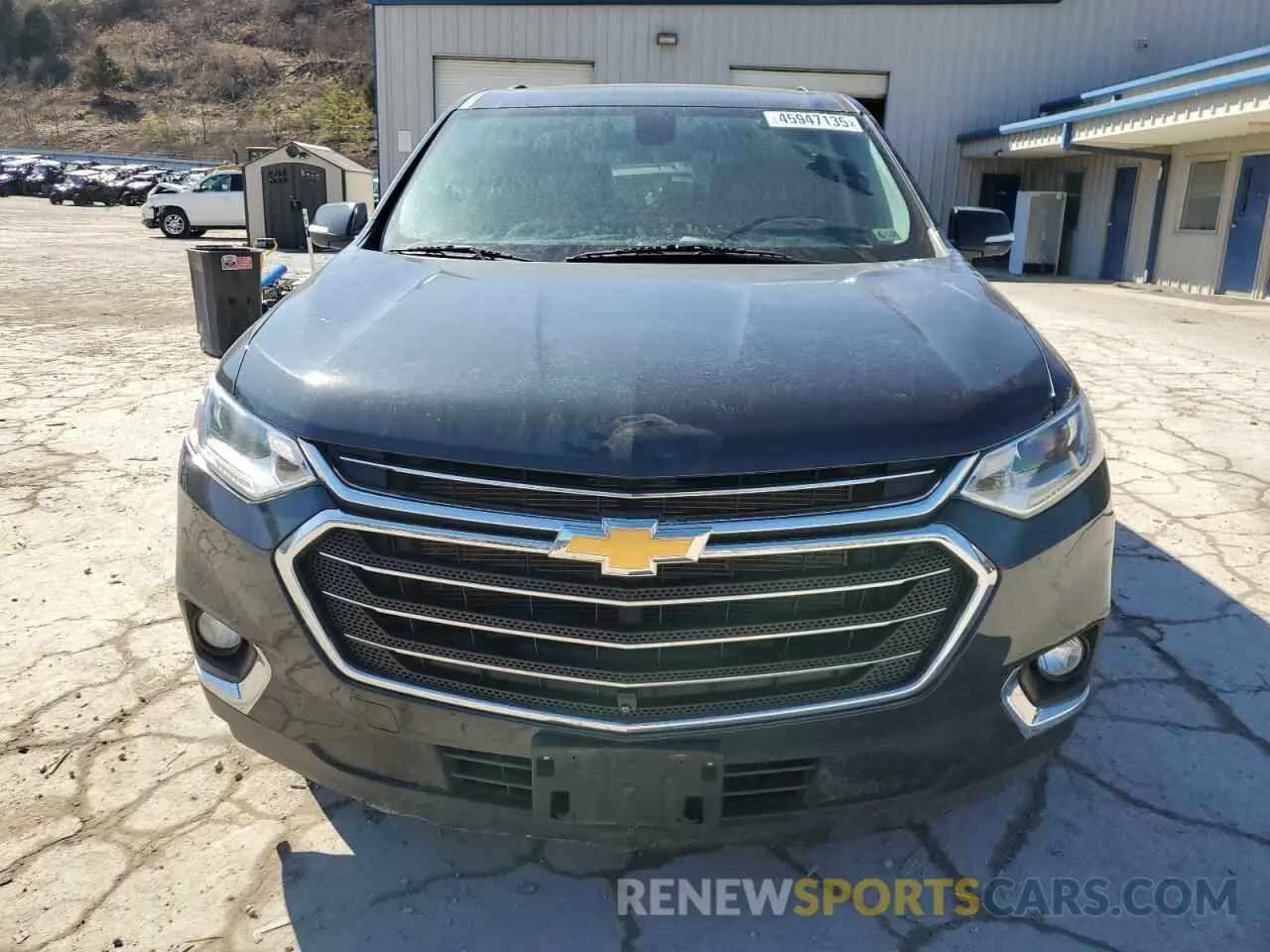 5 Photograph of a damaged car 1GNEVHKW5MJ157974 CHEVROLET TRAVERSE 2021