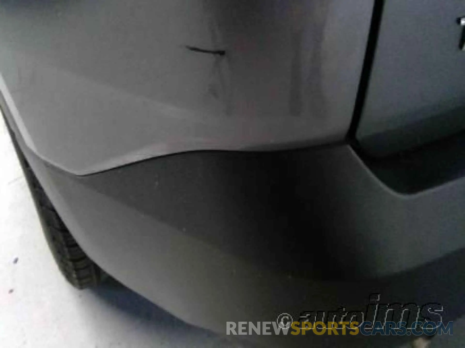 8 Photograph of a damaged car 1GNEVHKW6MJ189252 CHEVROLET TRAVERSE 2021