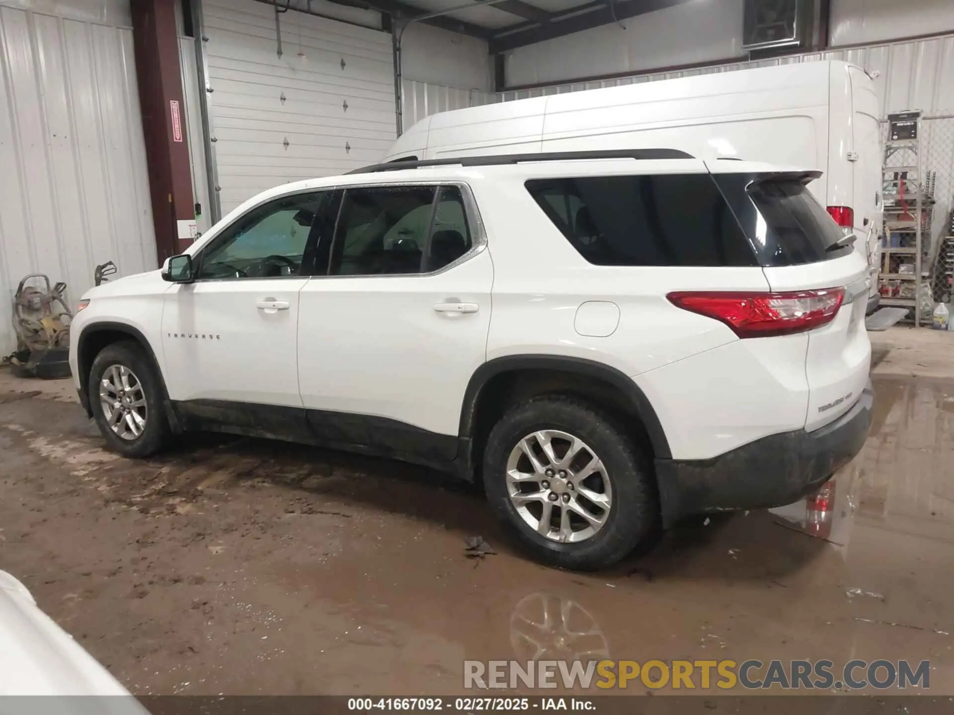 14 Photograph of a damaged car 1GNEVHKW7MJ100207 CHEVROLET TRAVERSE 2021