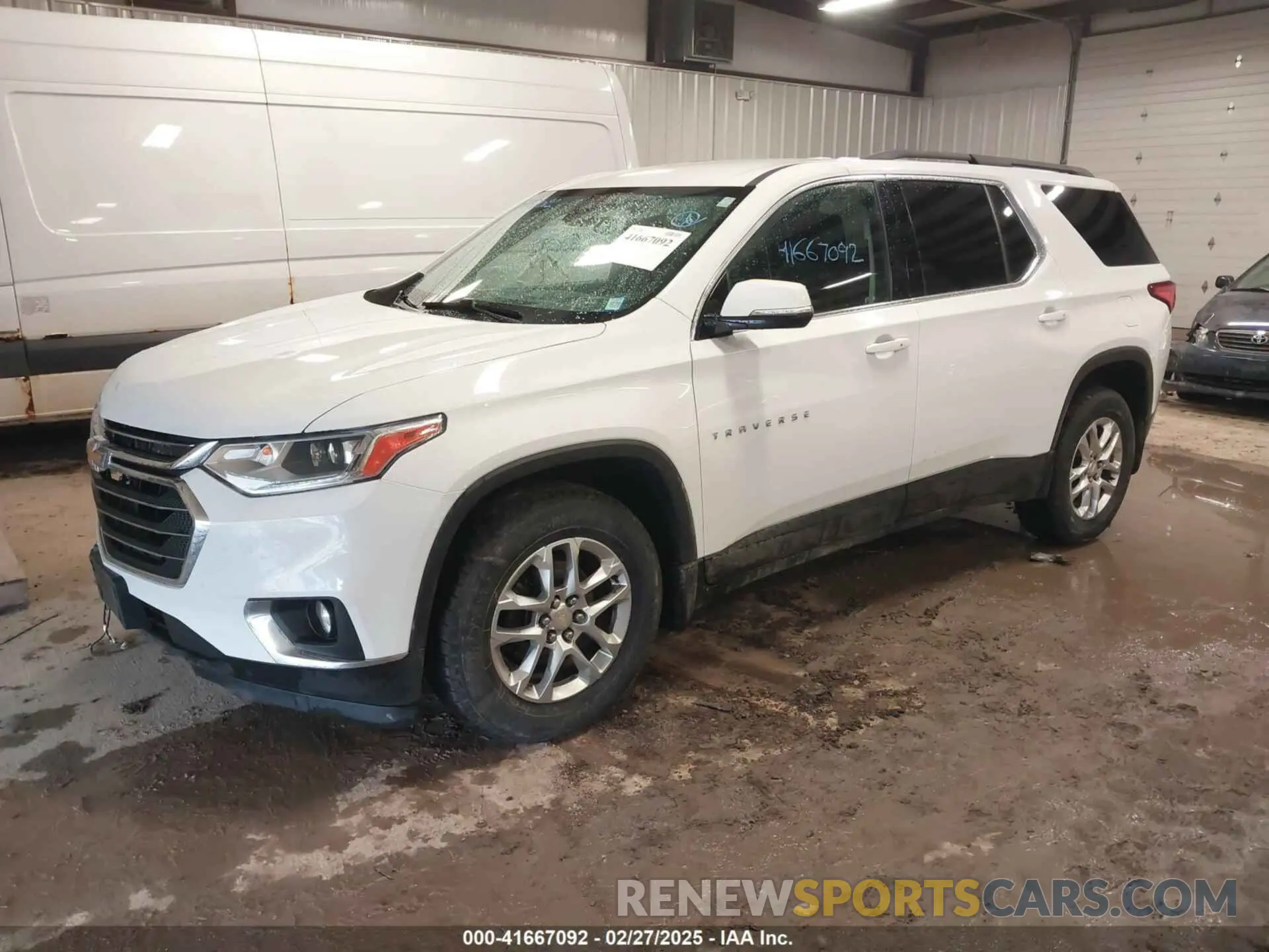 2 Photograph of a damaged car 1GNEVHKW7MJ100207 CHEVROLET TRAVERSE 2021