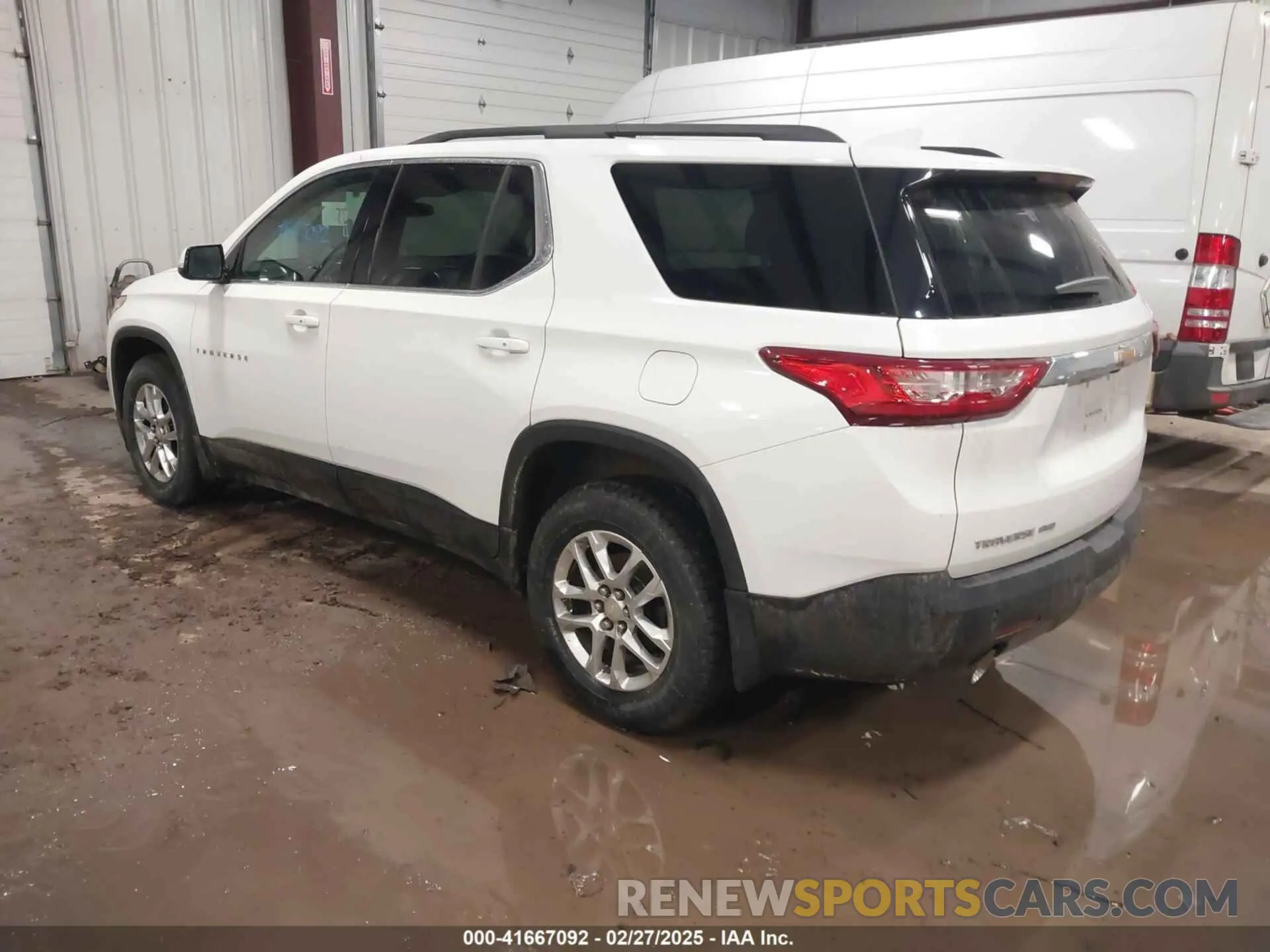 3 Photograph of a damaged car 1GNEVHKW7MJ100207 CHEVROLET TRAVERSE 2021