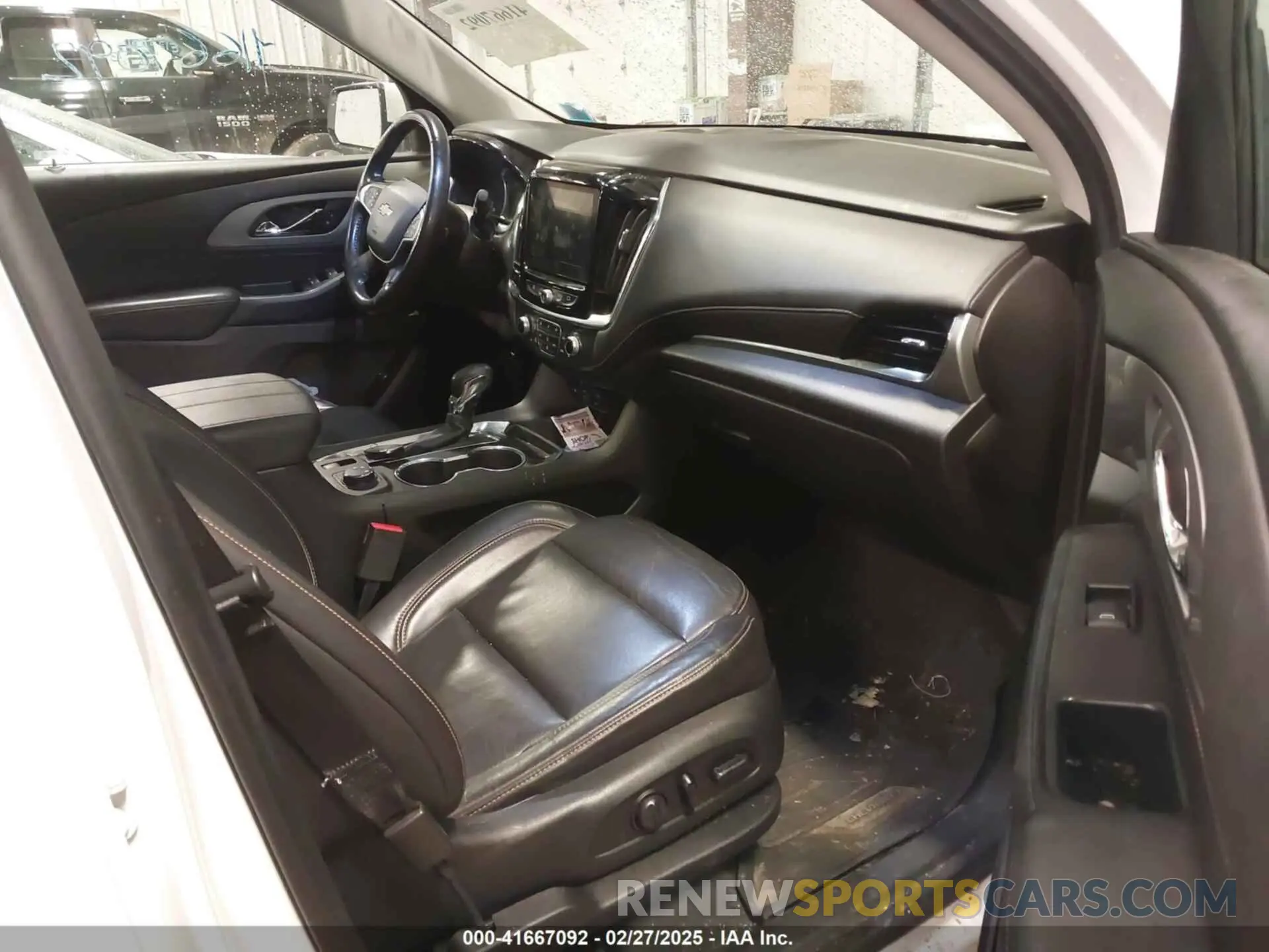 5 Photograph of a damaged car 1GNEVHKW7MJ100207 CHEVROLET TRAVERSE 2021