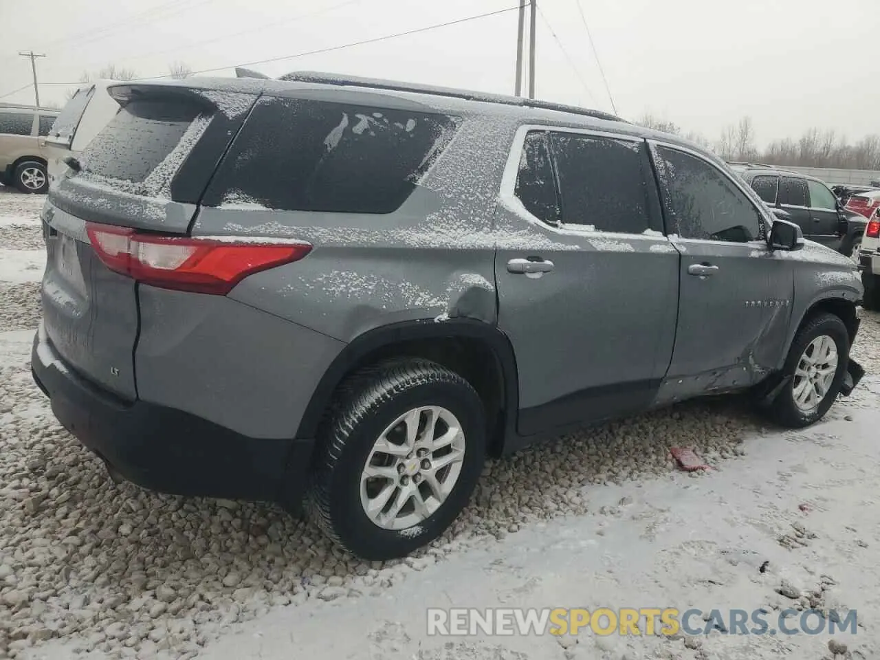 3 Photograph of a damaged car 1GNEVHKW7MJ113930 CHEVROLET TRAVERSE 2021