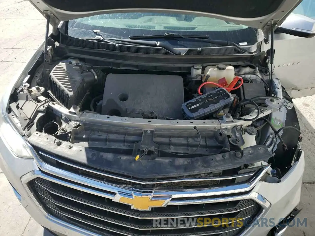 12 Photograph of a damaged car 1GNEVHKW7MJ221657 CHEVROLET TRAVERSE 2021