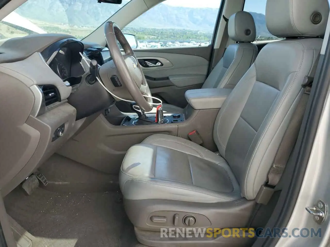 7 Photograph of a damaged car 1GNEVHKW7MJ221657 CHEVROLET TRAVERSE 2021