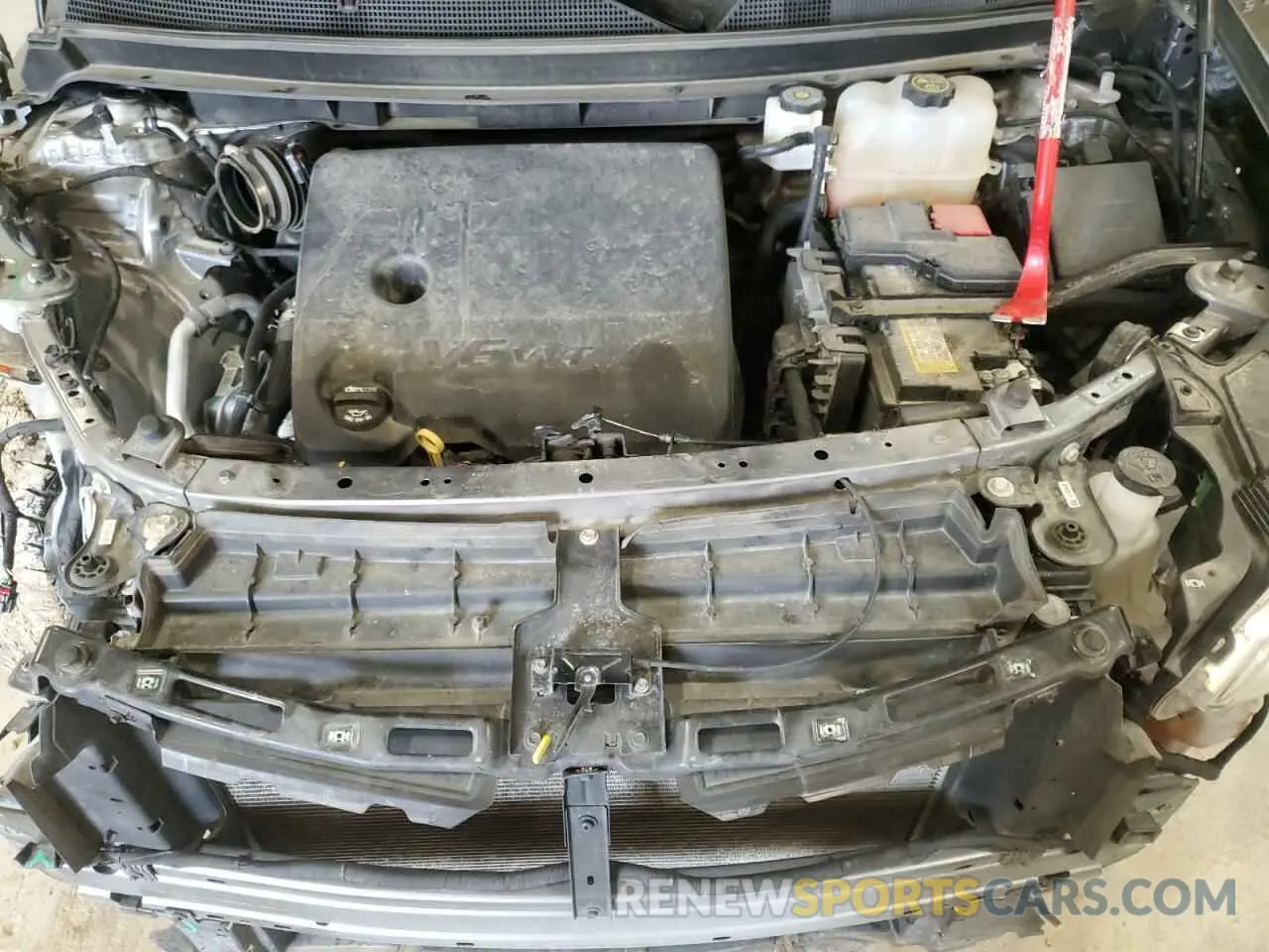 12 Photograph of a damaged car 1GNEVHKW8MJ122491 CHEVROLET TRAVERSE 2021