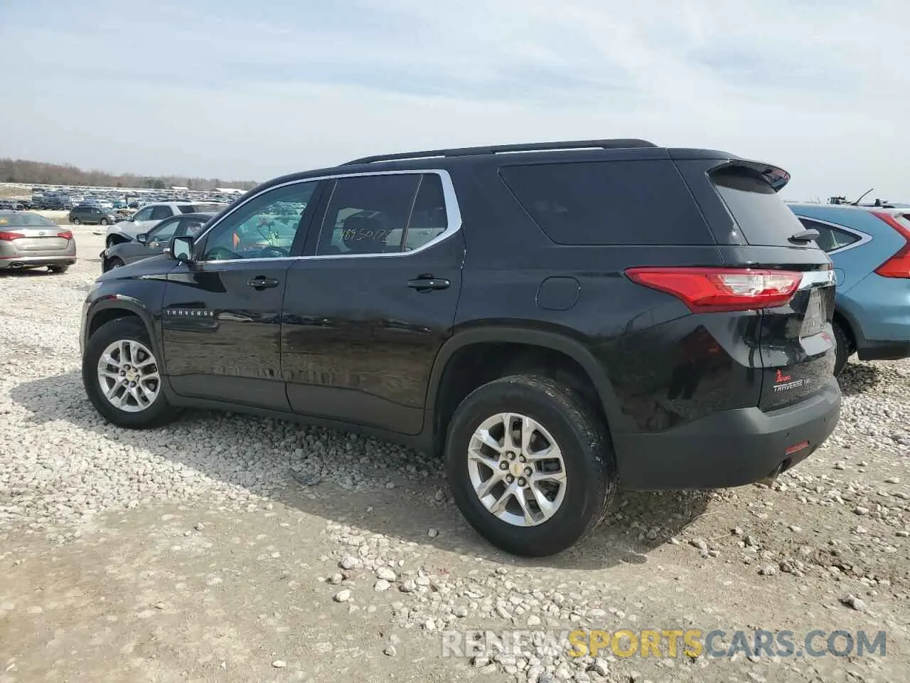 2 Photograph of a damaged car 1GNEVHKW8MJ253680 CHEVROLET TRAVERSE 2021