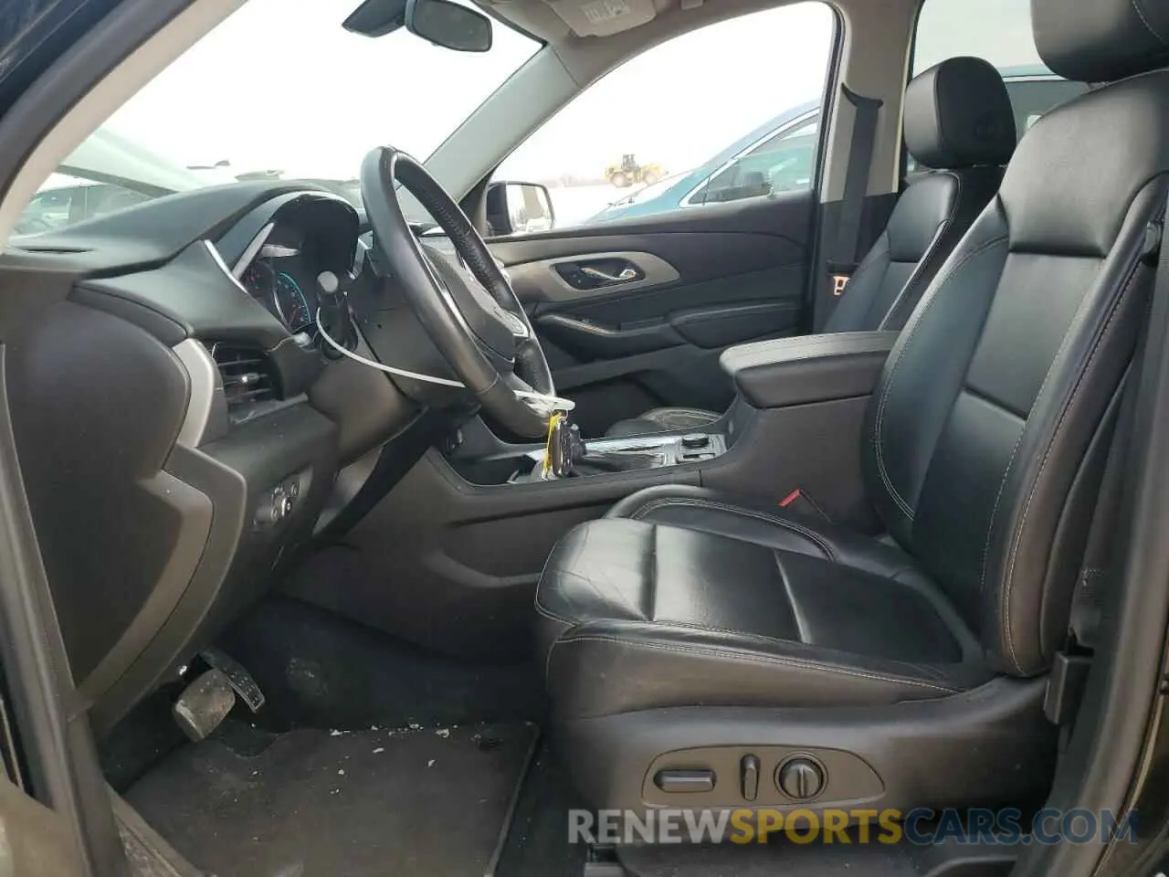 7 Photograph of a damaged car 1GNEVHKW8MJ253680 CHEVROLET TRAVERSE 2021