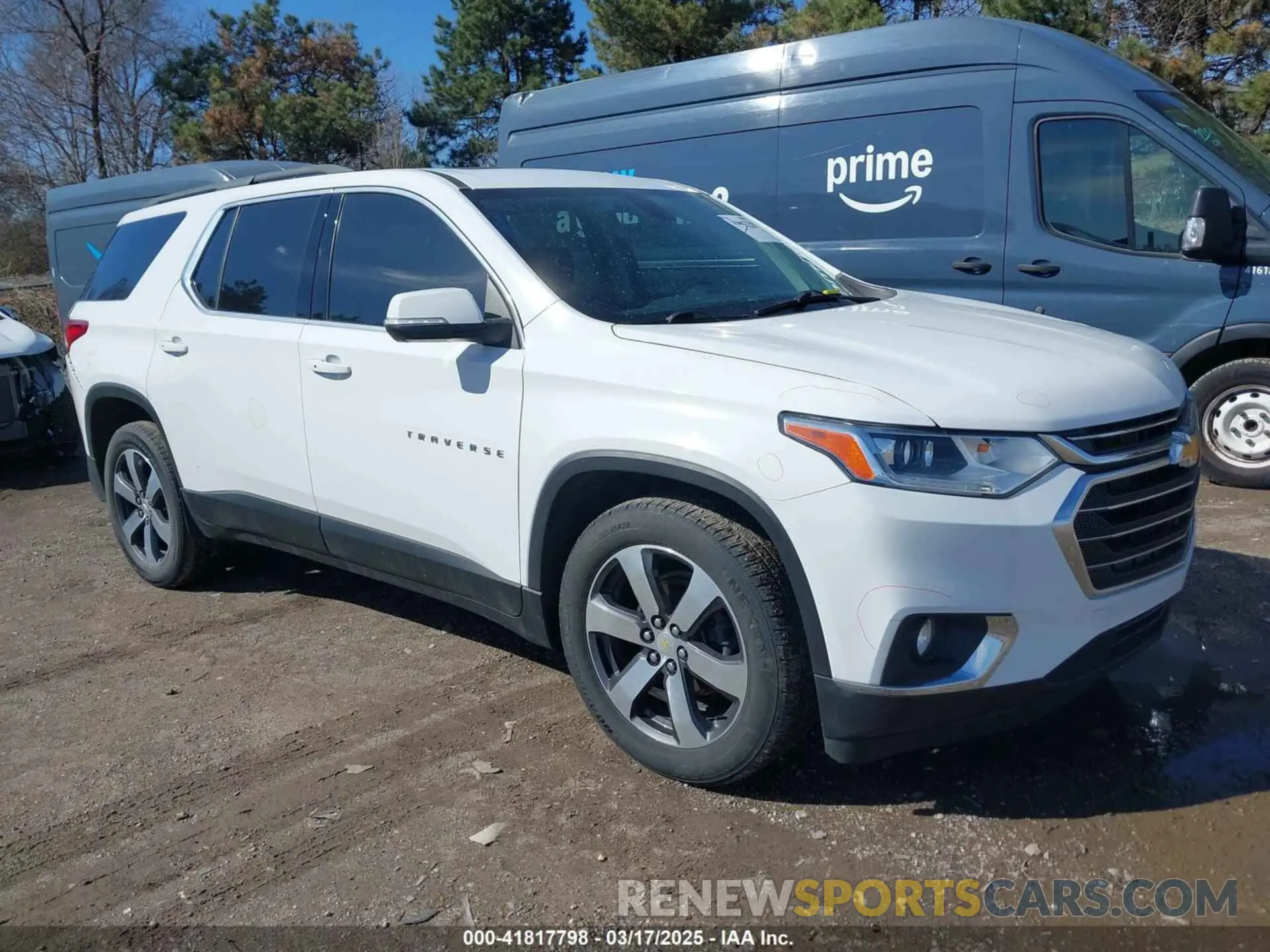 1 Photograph of a damaged car 1GNEVHKW9MJ206271 CHEVROLET TRAVERSE 2021