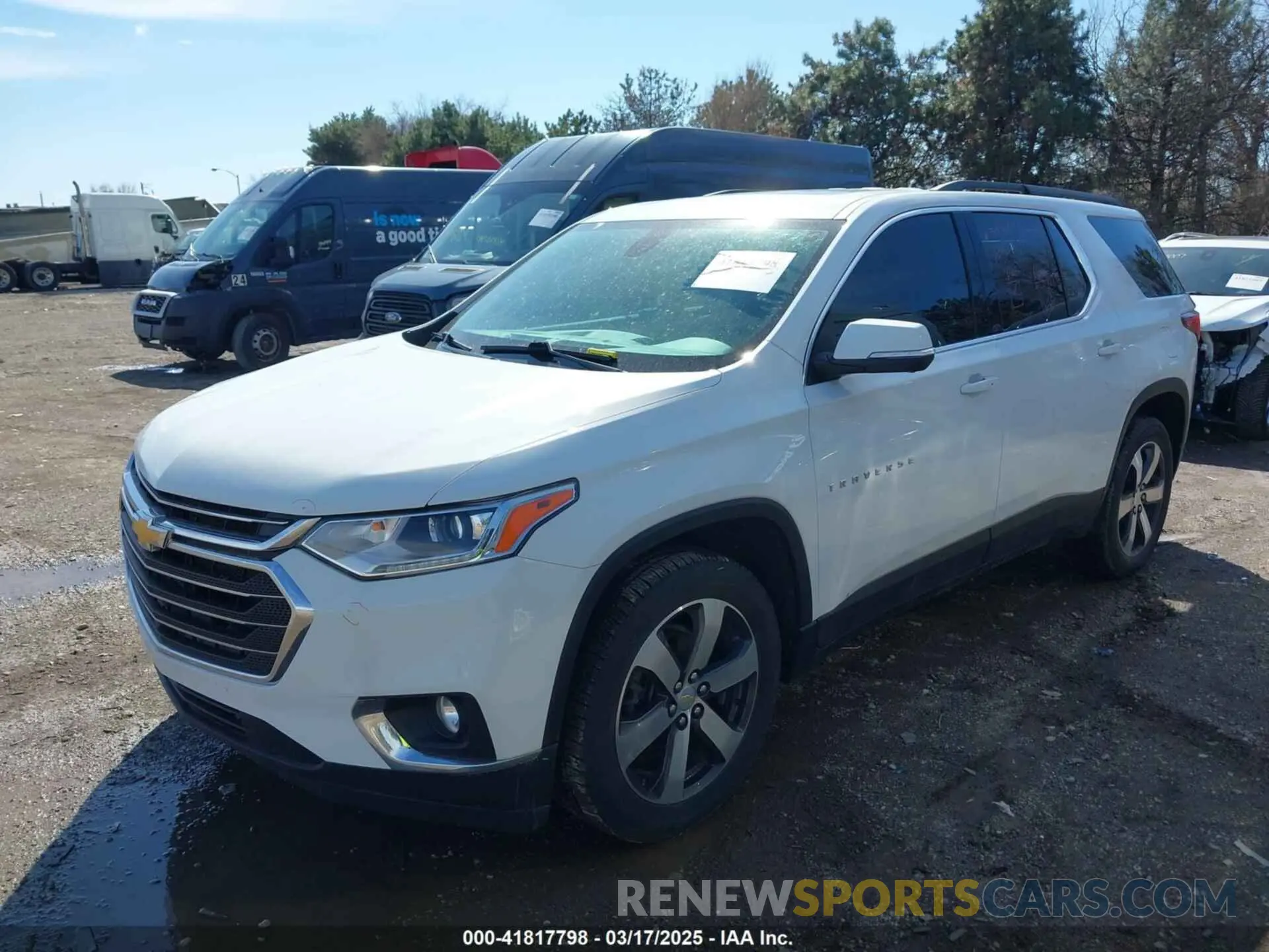 2 Photograph of a damaged car 1GNEVHKW9MJ206271 CHEVROLET TRAVERSE 2021