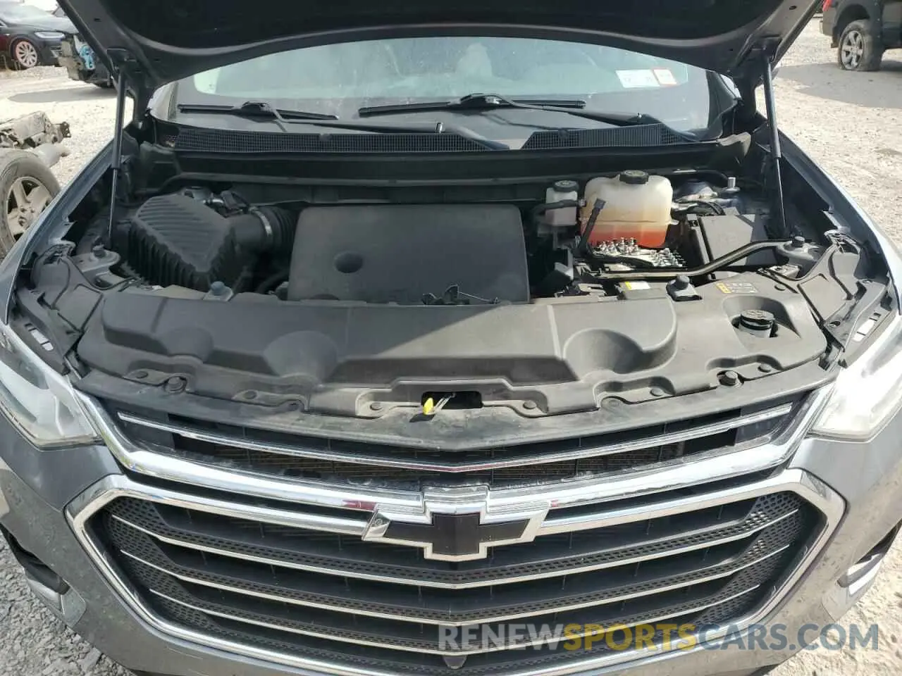 12 Photograph of a damaged car 1GNEVHKWXMJ177394 CHEVROLET TRAVERSE 2021