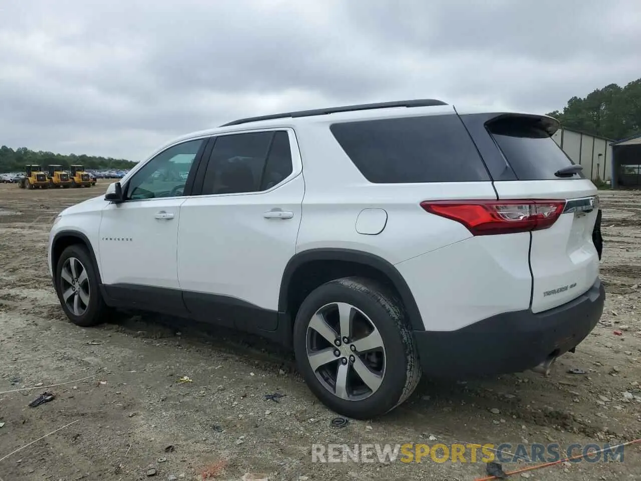 2 Photograph of a damaged car 1GNEVHKWXMJ214024 CHEVROLET TRAVERSE 2021